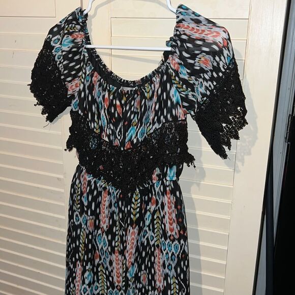 Honey and Rosie graphic midi dress with butterfly sleeves and lace detail - Picture 1 of 4
